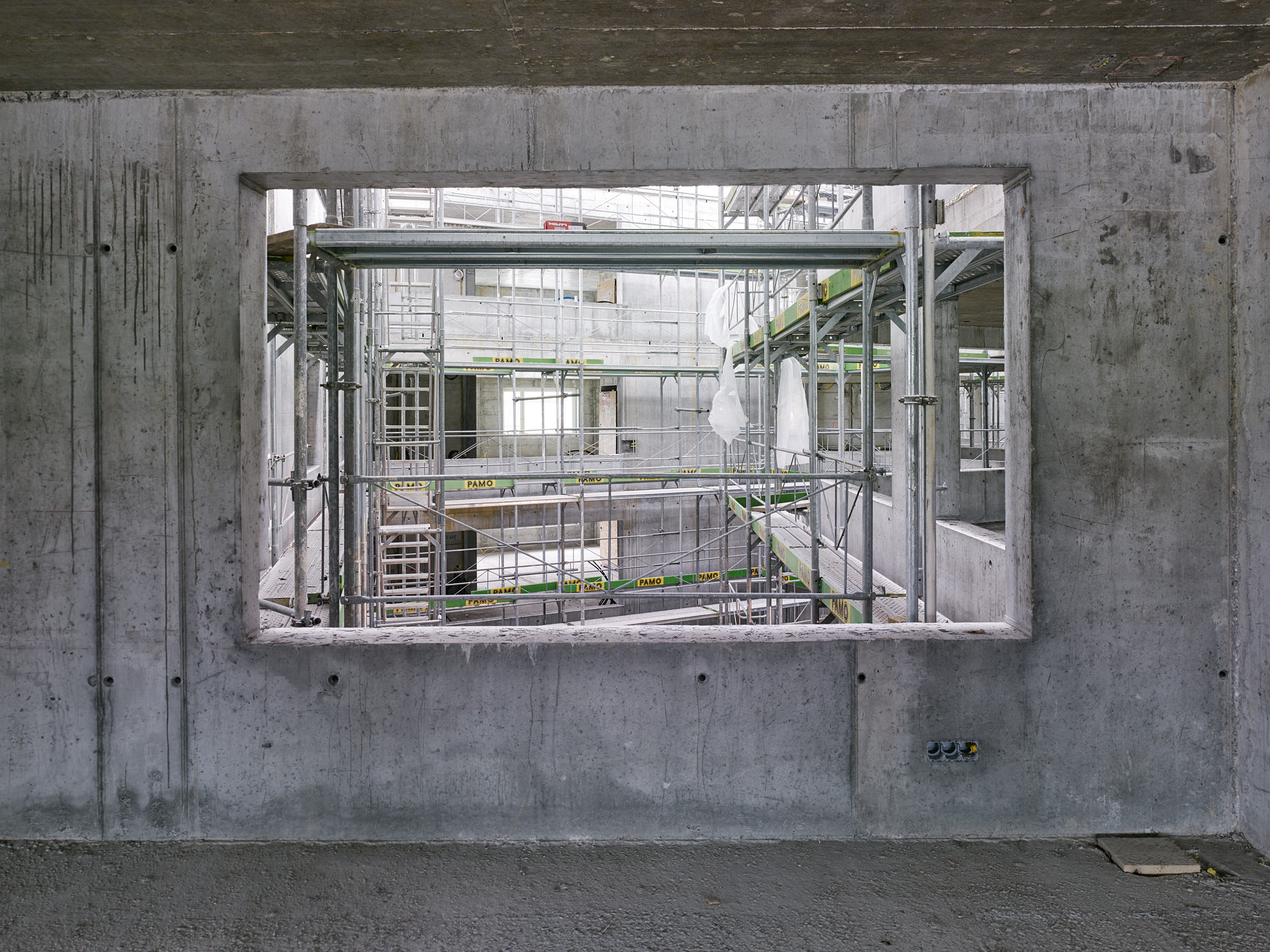 E15541 Alpa 049191 SCREEN